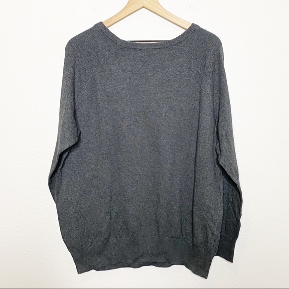 [Torrid] Dark Gray Sequin Star Patch Sweater - Picture 4 of 8